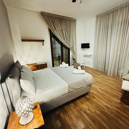 לצ'ה B&B Degli Artisti Suite מראה חיצוני תמונה