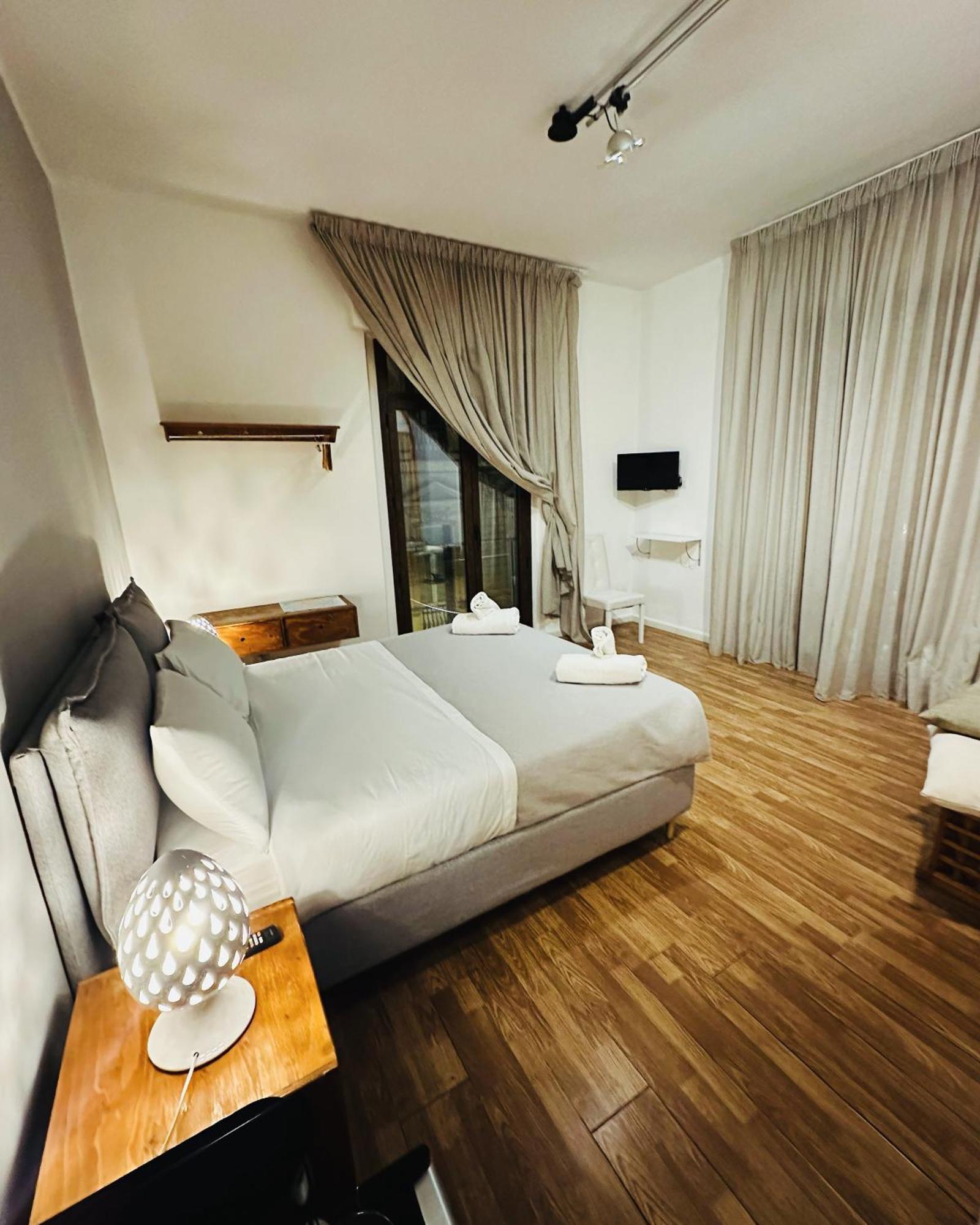 לצ'ה B&B Degli Artisti Suite מראה חיצוני תמונה
